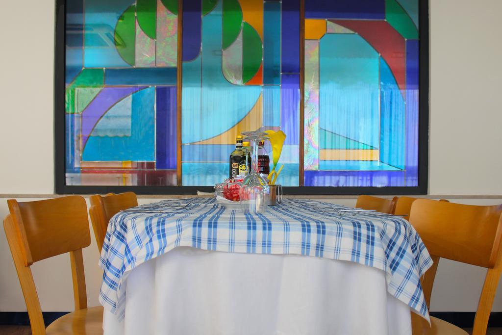 Hotel Bristol - A 30 Mt Dalla Spiaggia 미사노아드리아티코 외부 사진